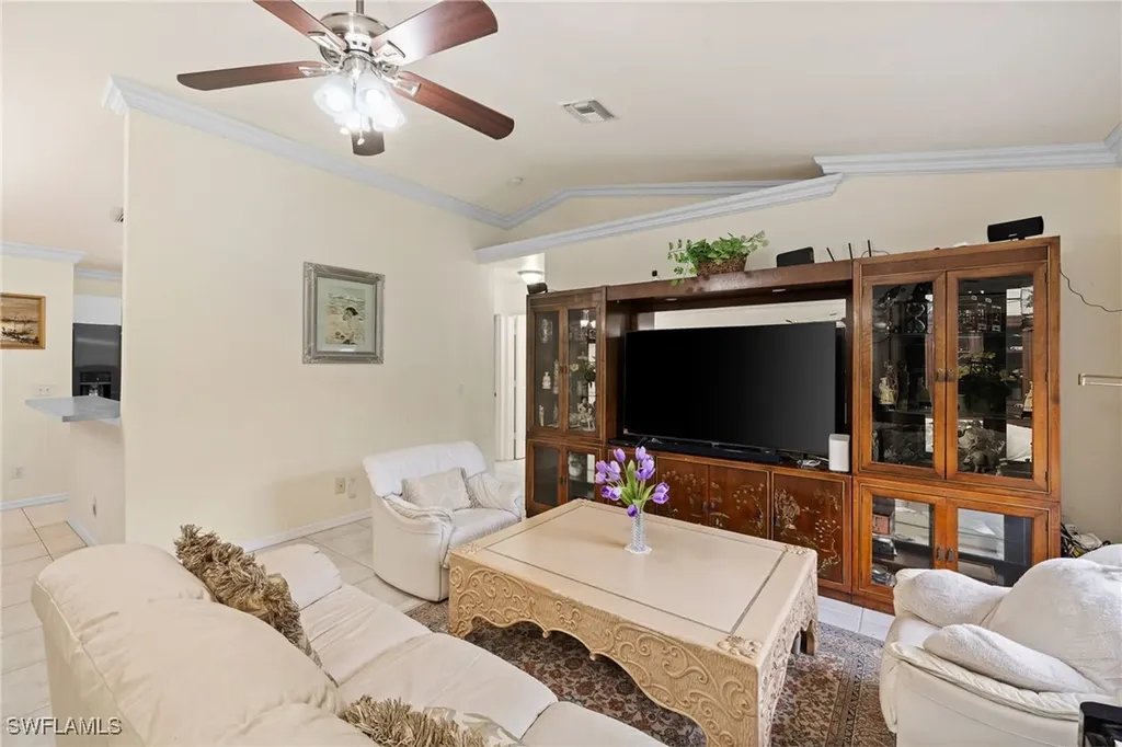 3221 22nd Avenue NE Naples FL 34120