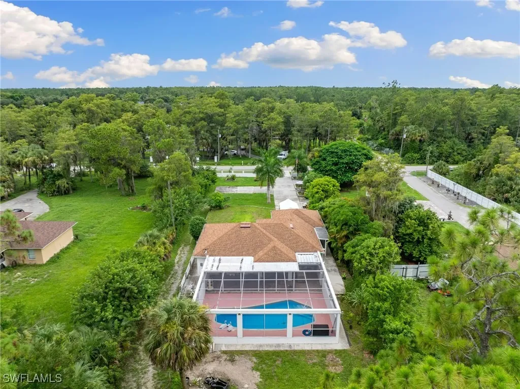 3221 22nd Avenue NE Naples FL 34120