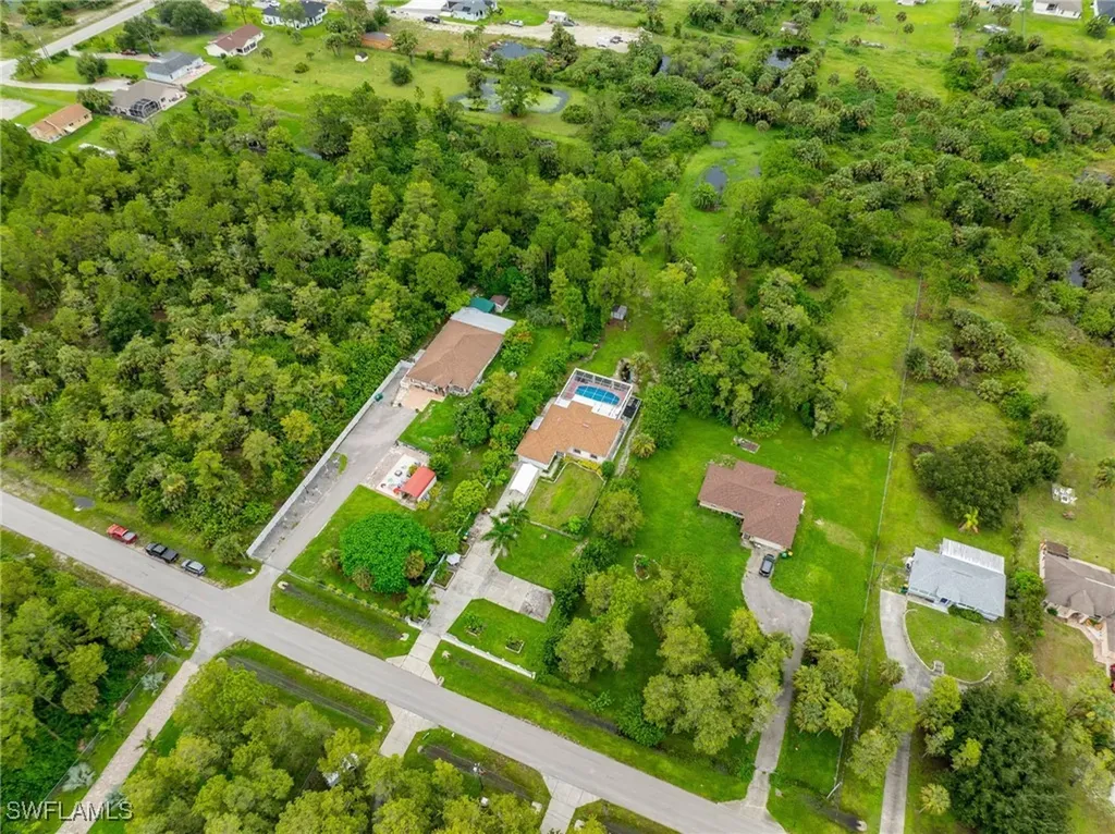3221 22nd Avenue NE Naples FL 34120
