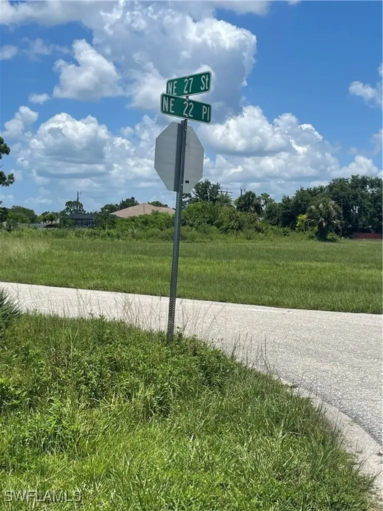 2703 NE 22nd Place Cape Coral FL 33909