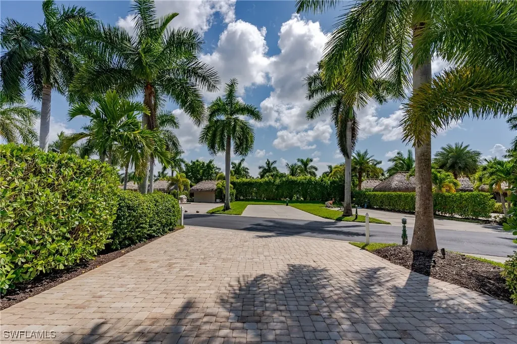 13565 Snapper Lane Naples FL 34114