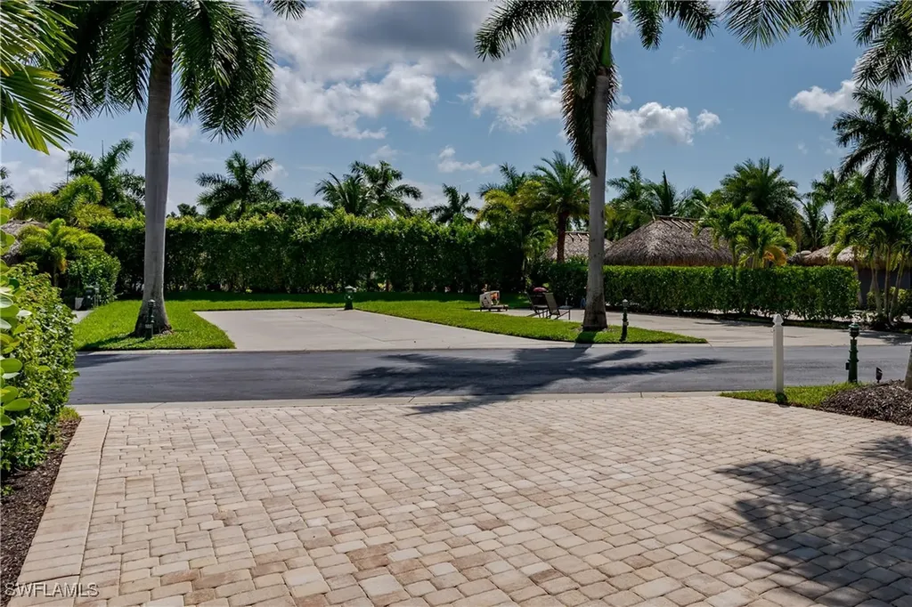 13565 Snapper Lane Naples FL 34114