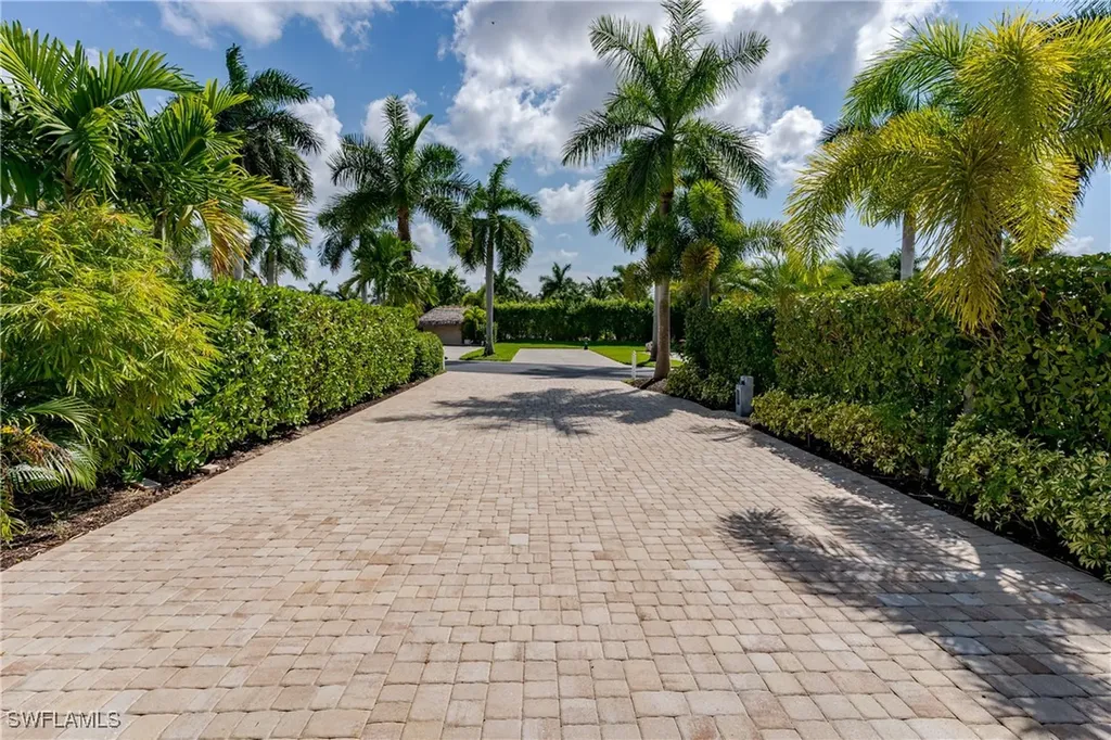 13565 Snapper Lane Naples FL 34114