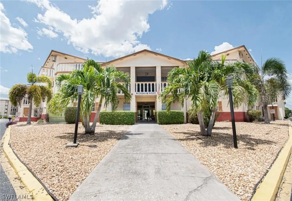 3706 Broadway Fort Myers FL 33901