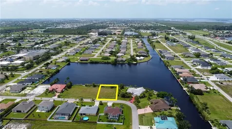 2926 SW 2nd Lane Cape Coral FL 33991