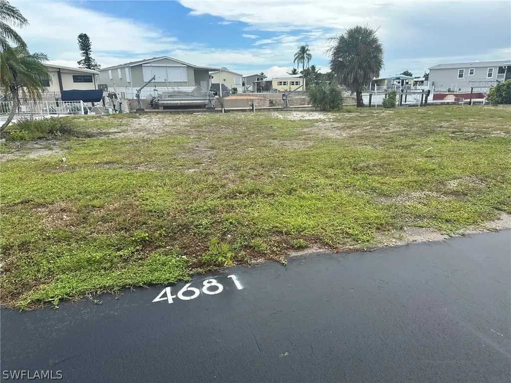 4681 Lahaina Lane Bonita Springs FL 34134