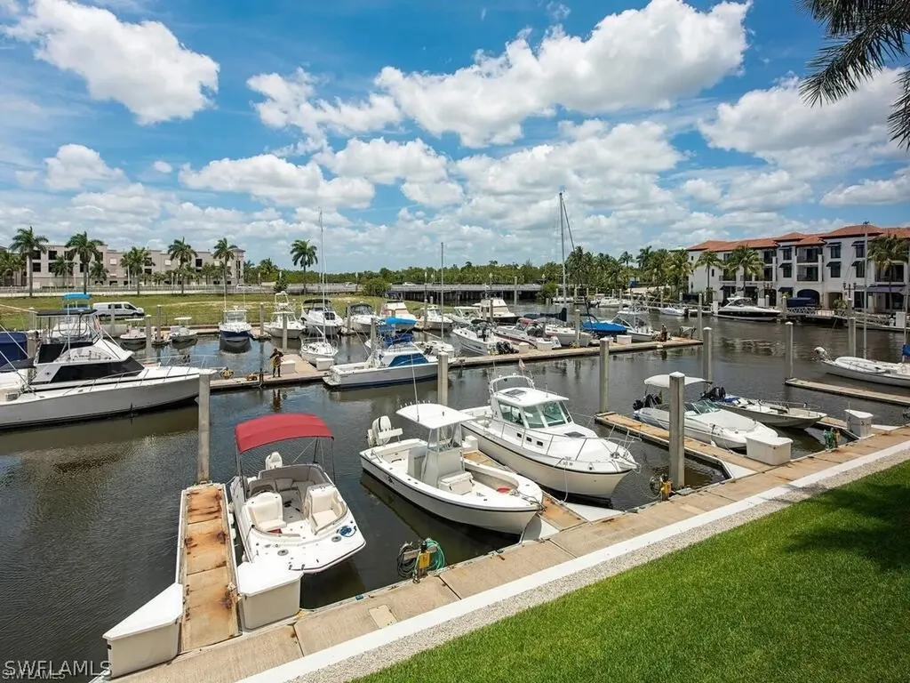 Naples FL, 803 River Point Drive, Unit 106B