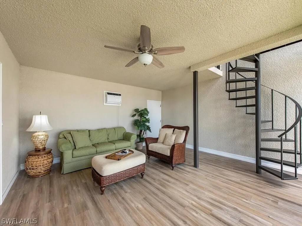 803 River Point Drive Naples FL 34102