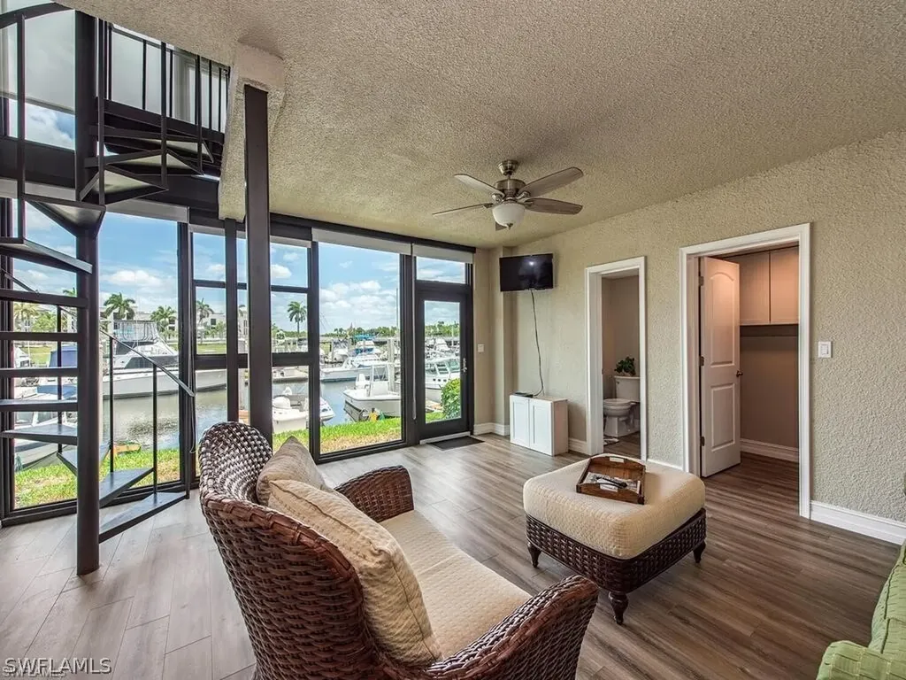 803 River Point Drive Naples FL 34102