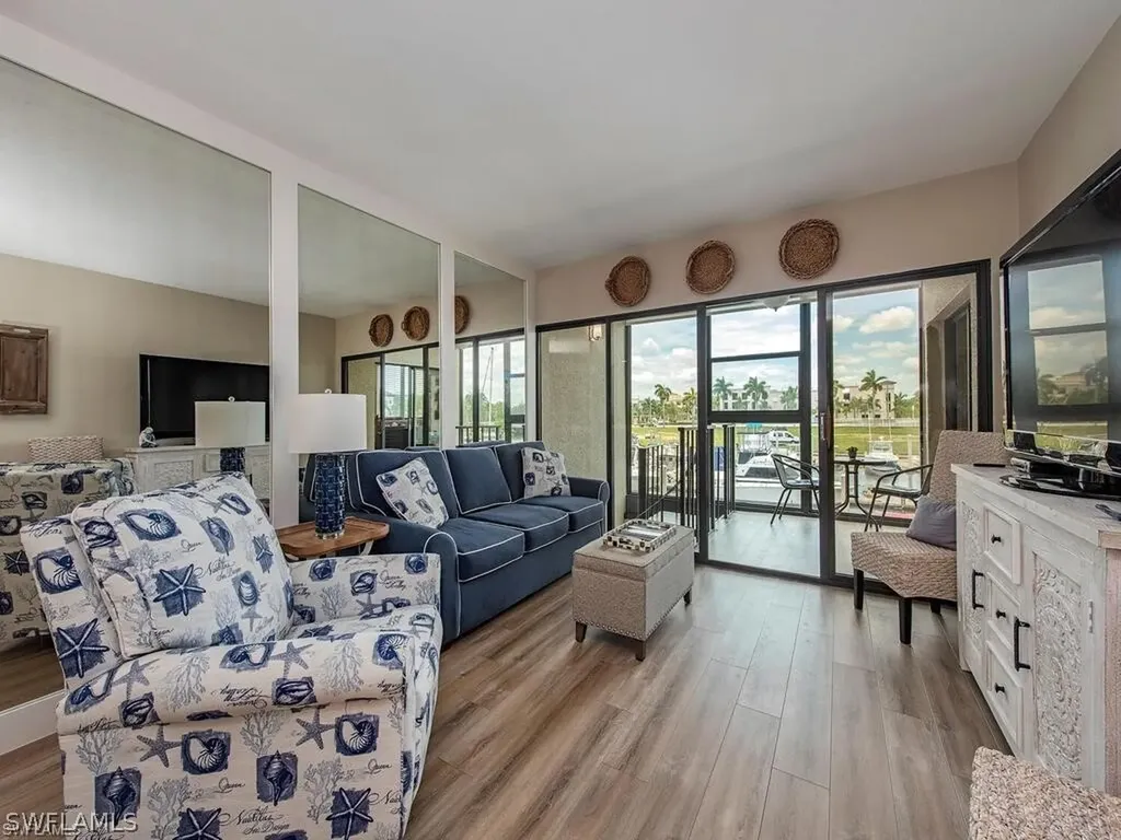 803 River Point Drive Naples FL 34102
