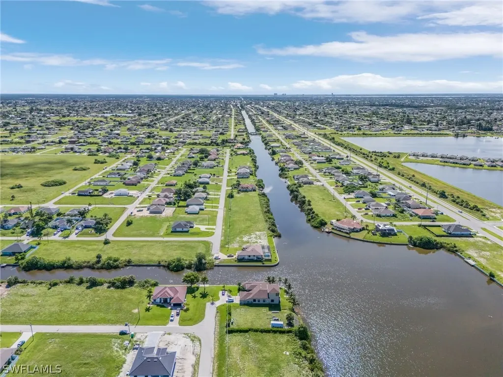 1216 NW 9th Street Cape Coral FL 33993