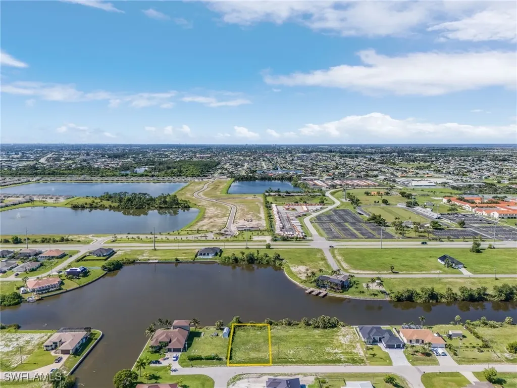 1216 NW 9th Street Cape Coral FL 33993