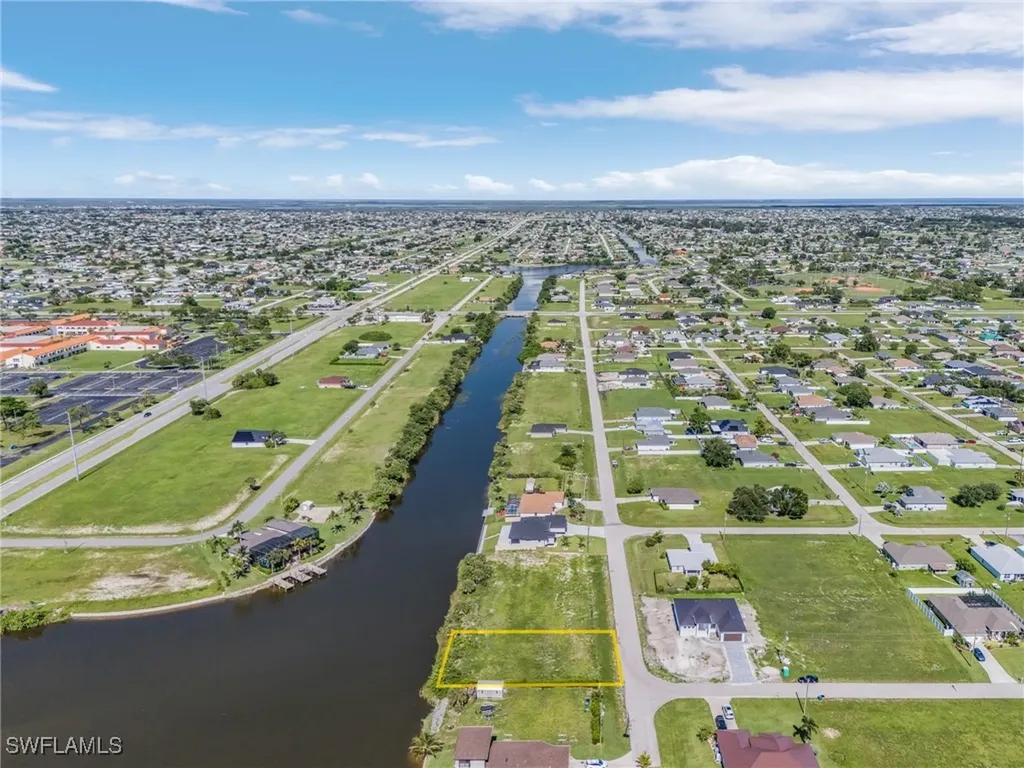 1216 NW 9th Street Cape Coral FL 33993