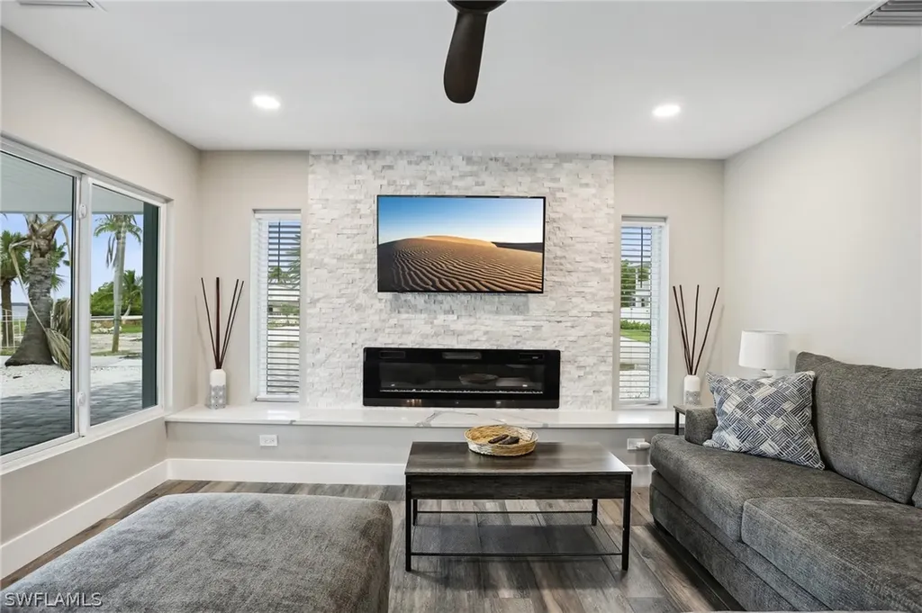 267 Flamingo Street Fort Myers Beach FL 33931