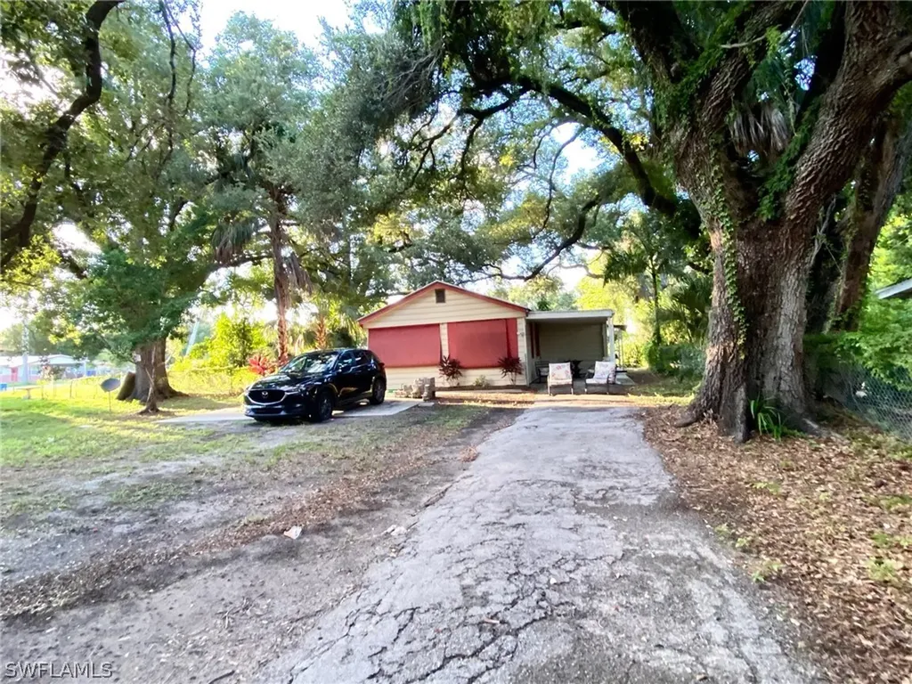 2217 Dora Street Fort Myers FL 33901
