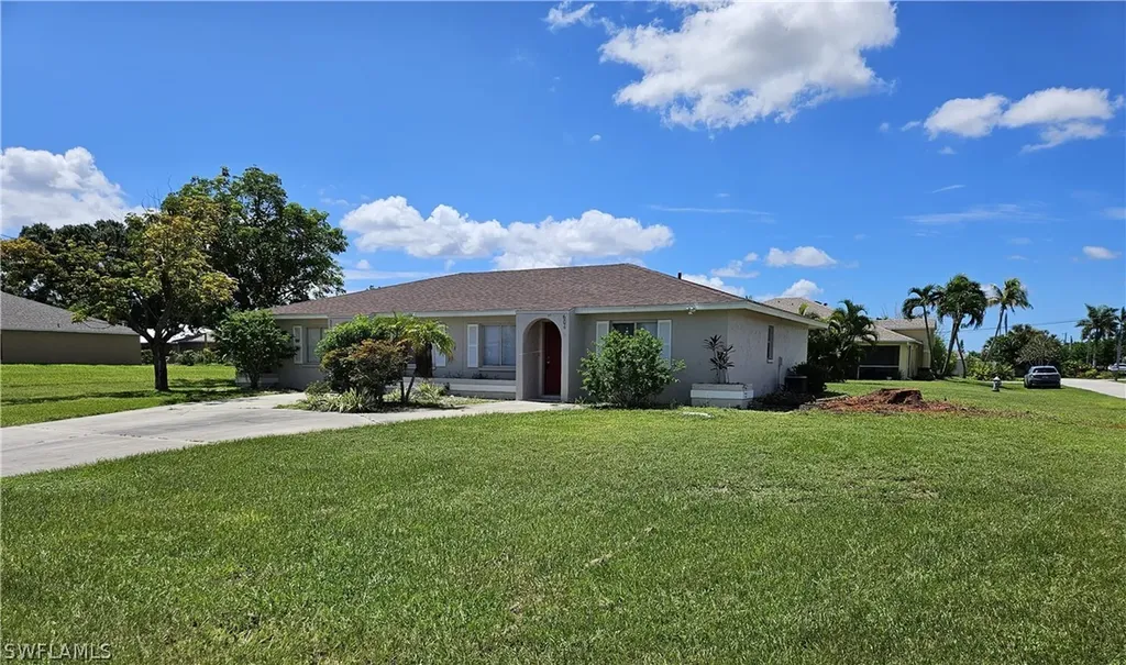 604 SE 13th Street Cape Coral FL 33990