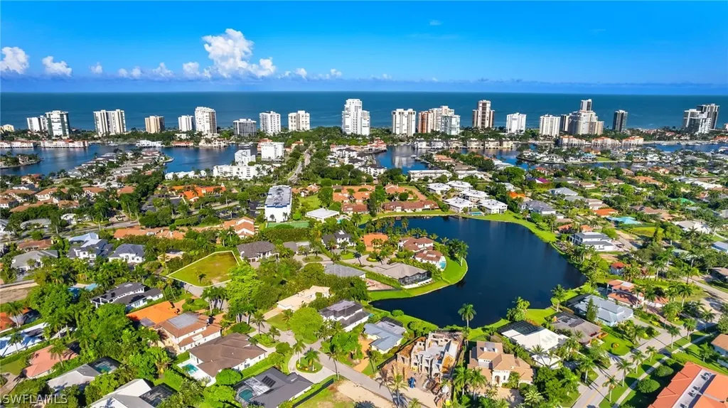 4103 Willowhead Way Naples FL 34103