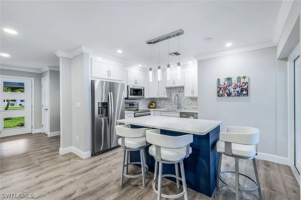 975 22nd Avenue N Naples FL 34103