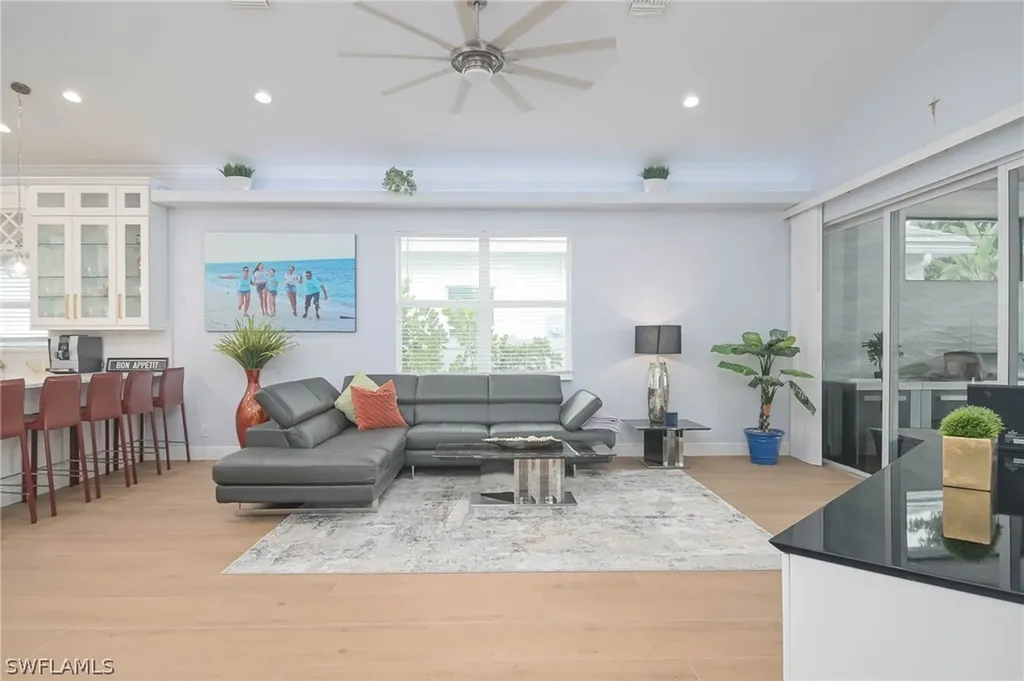 708 108th Avenue N Naples FL 34108