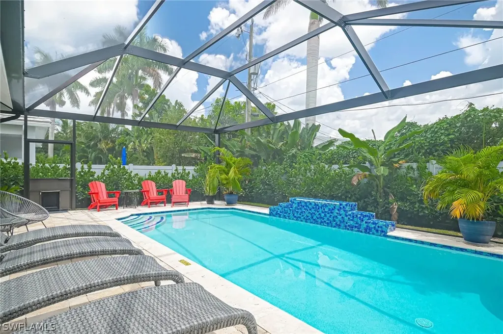 708 108th Avenue N Naples FL 34108