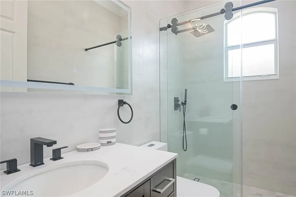 708 108th Avenue N Naples FL 34108
