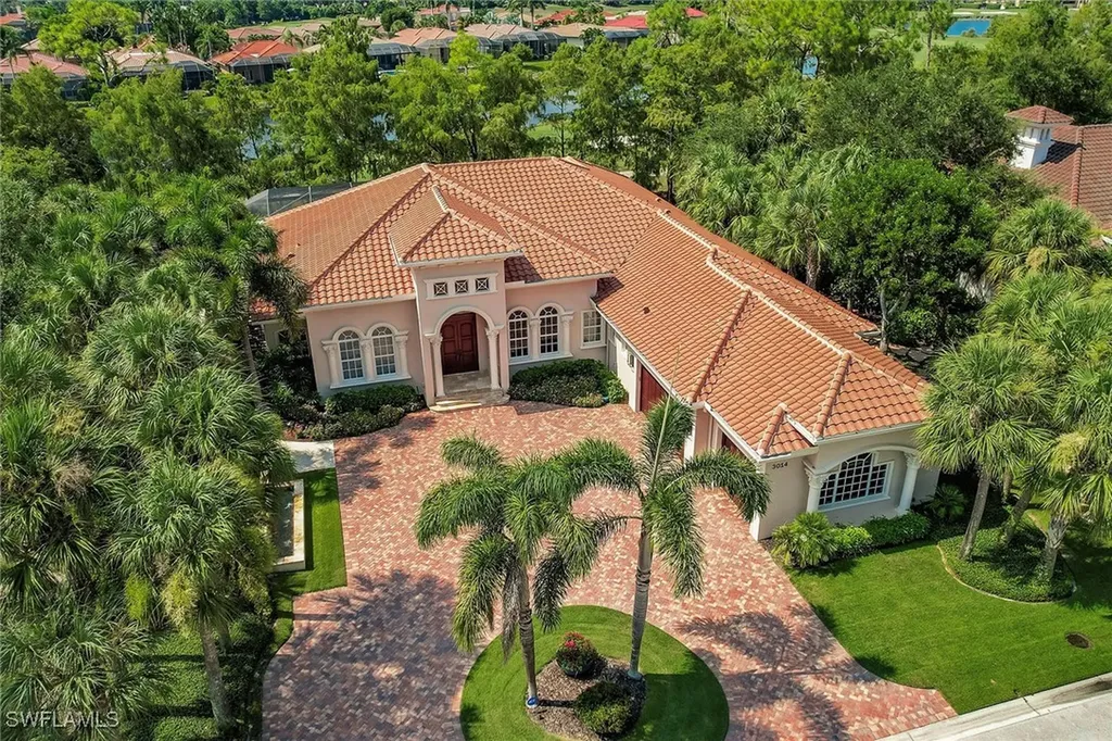 Naples FL, 3014 Mona Lisa Boulevard