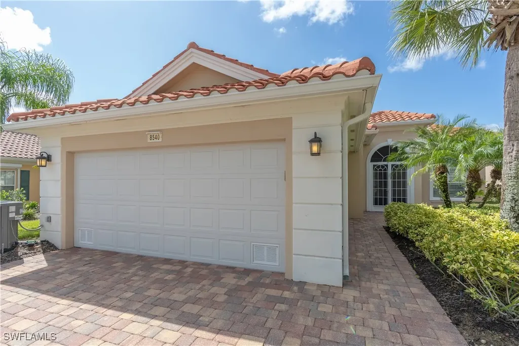 8540 Alessandria Court Naples FL 34114