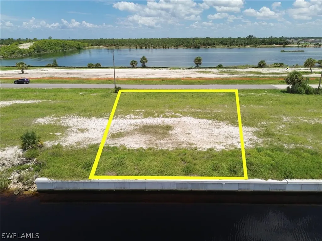 4524 NW 36th Street Cape Coral FL 33993