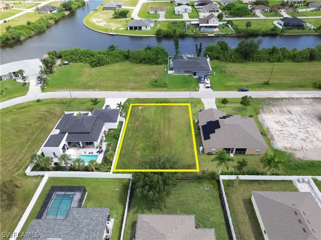 2905 NW 9th Terrace Cape Coral FL 33993