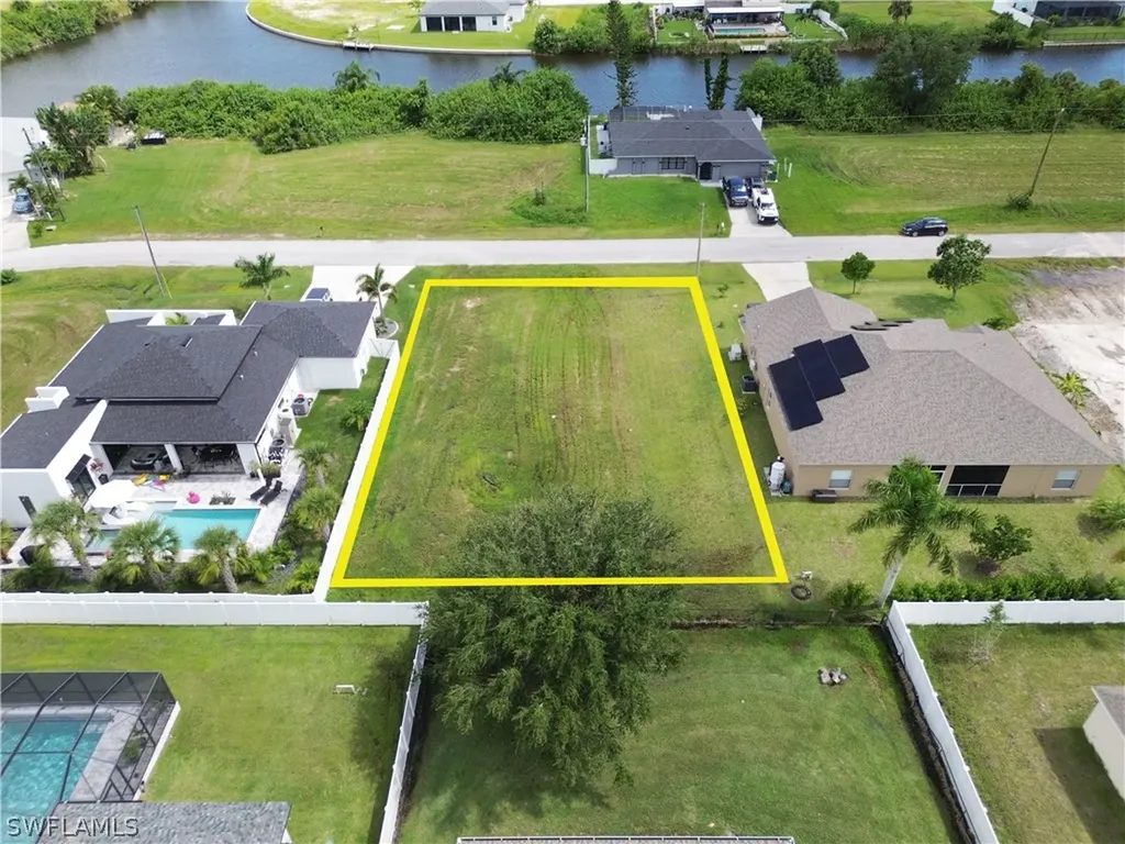 2905 NW 9th Terrace Cape Coral FL 33993