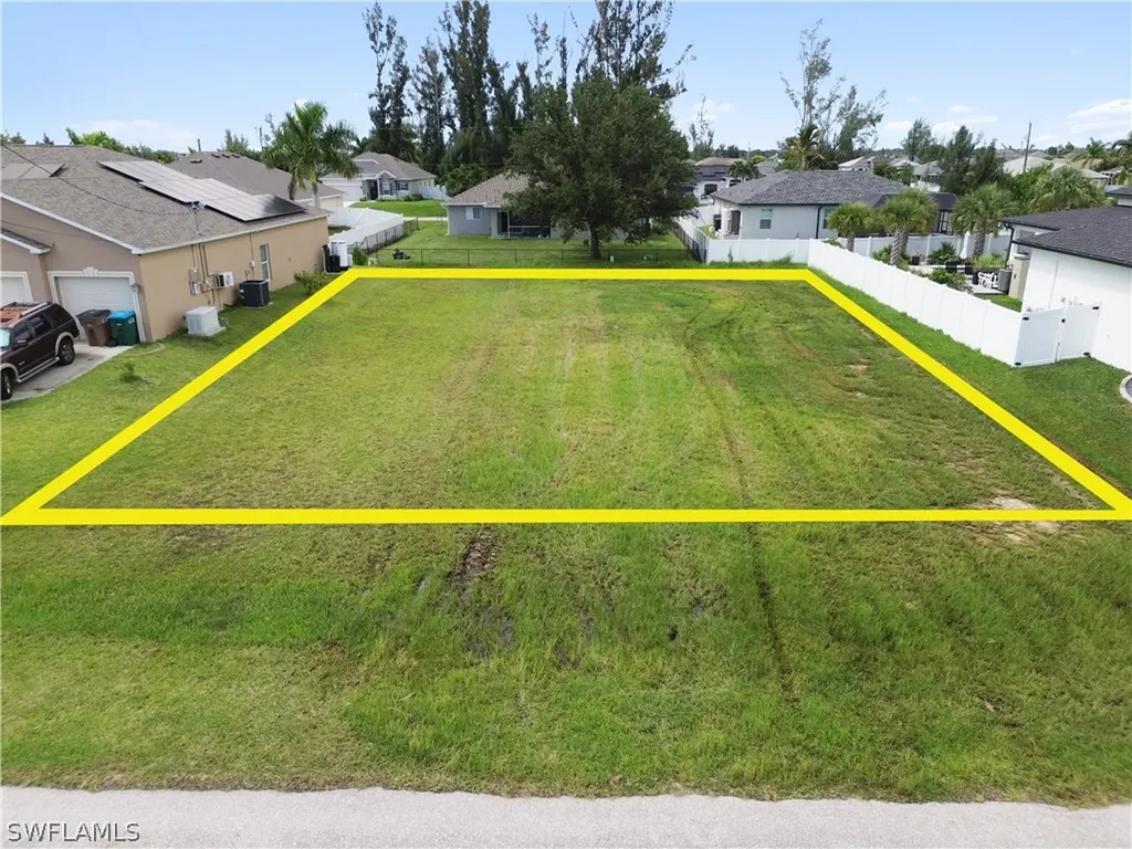 2905 NW 9th Terrace Cape Coral FL 33993