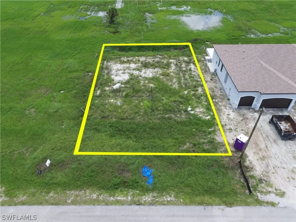 1633 NW 36th Avenue Cape Coral FL 33993