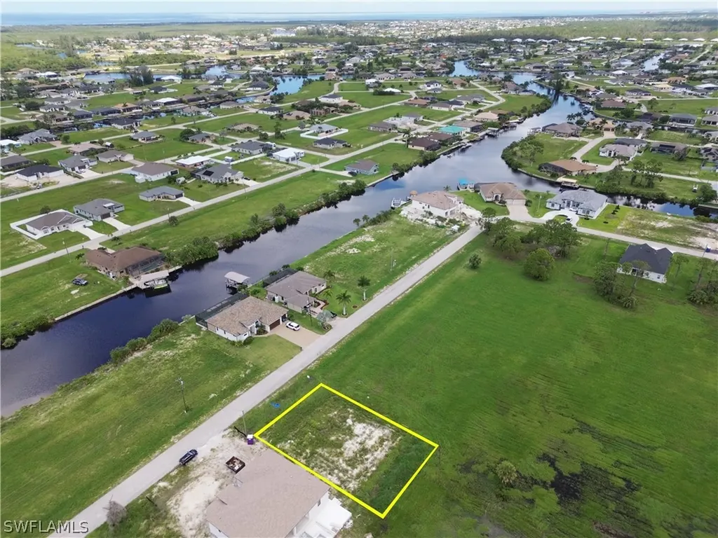 1633 NW 36th Avenue Cape Coral FL 33993