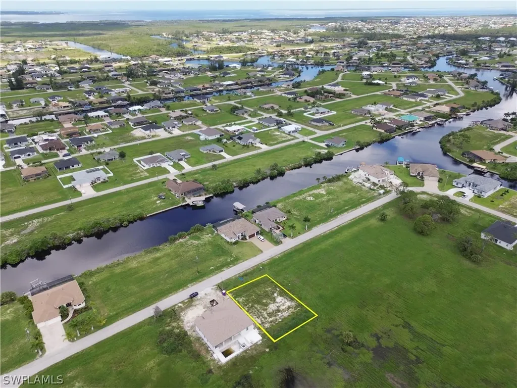 1633 NW 36th Avenue Cape Coral FL 33993