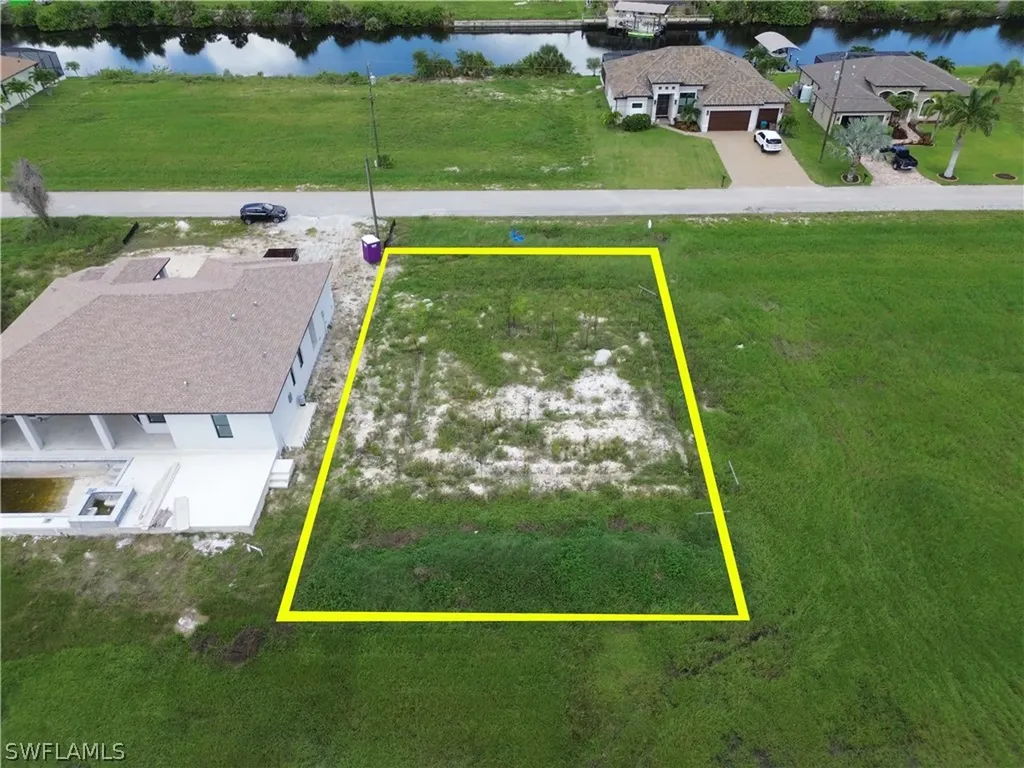 1633 NW 36th Avenue Cape Coral FL 33993