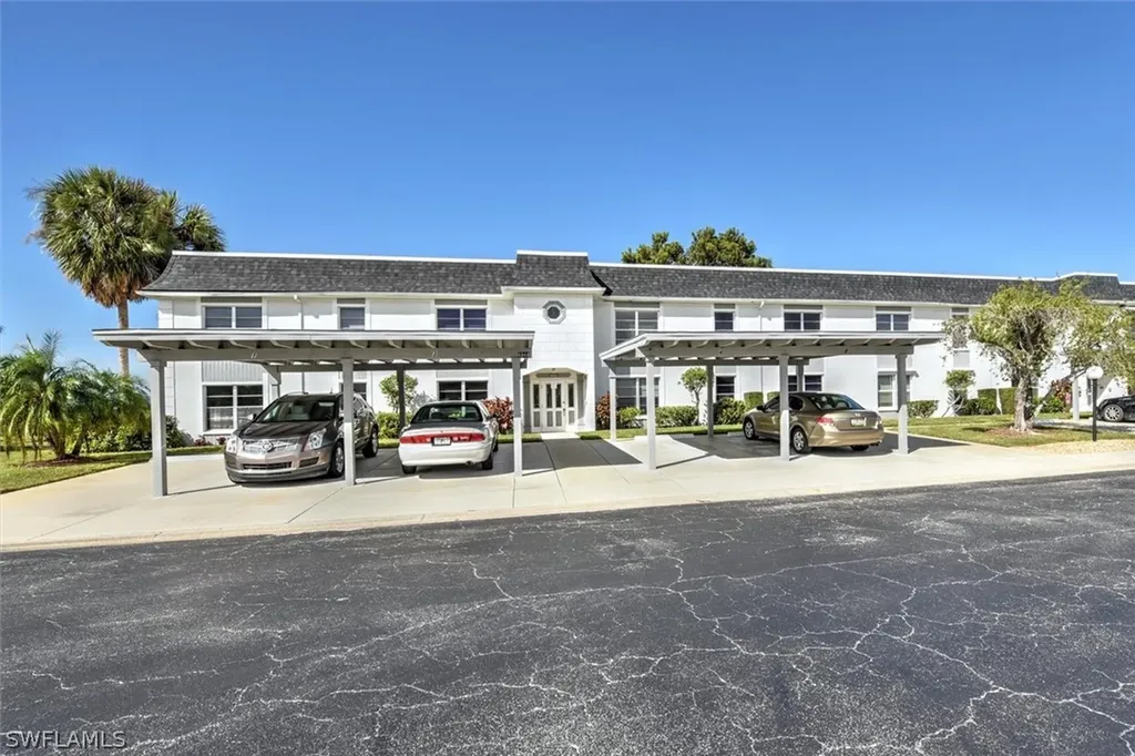6844 Sandtrap Drive Fort Myers FL 33919