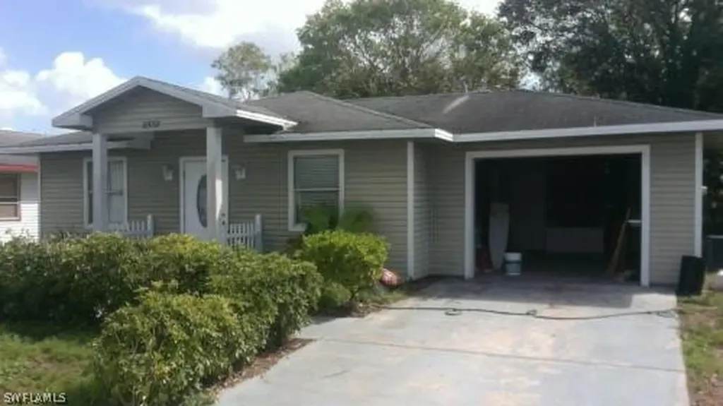 2539 Jean Marie Court Fort Myers FL 33916
