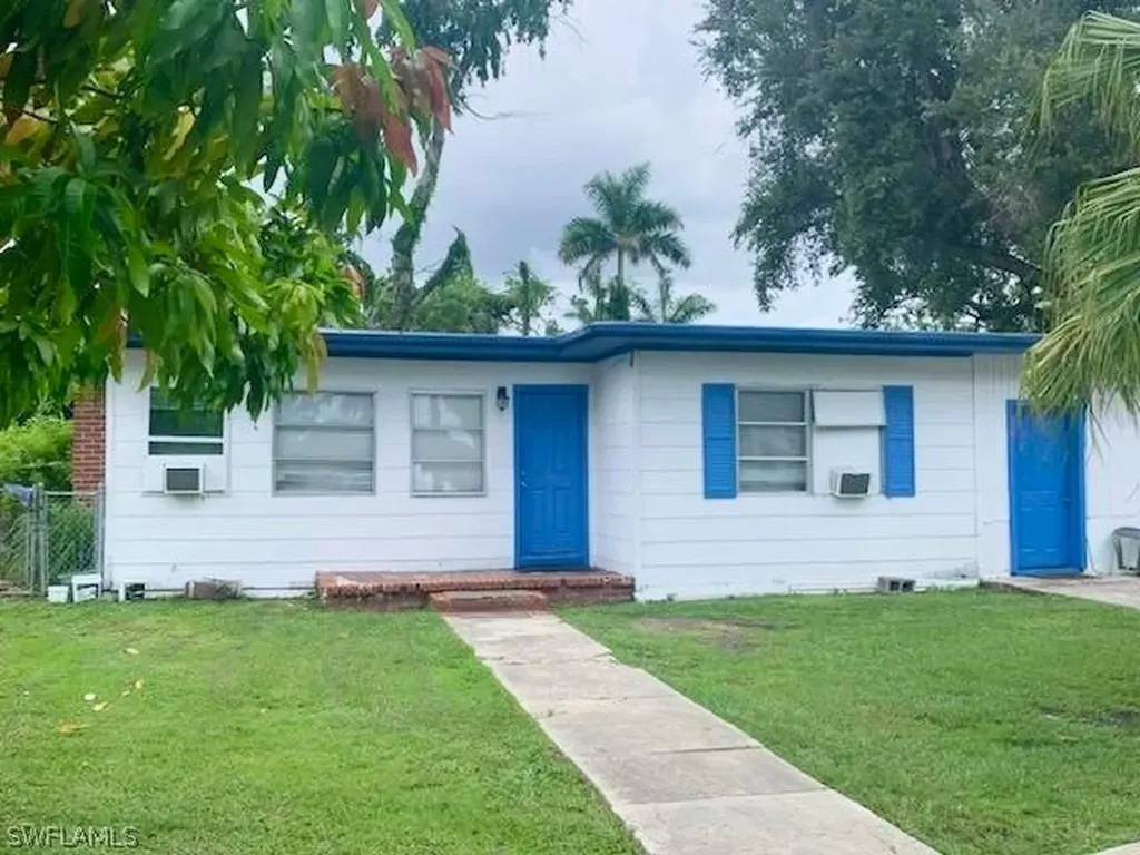 2161 Franklin Street Fort Myers FL 33901