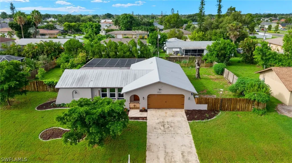 912 SE 31st Lane Cape Coral FL 33904