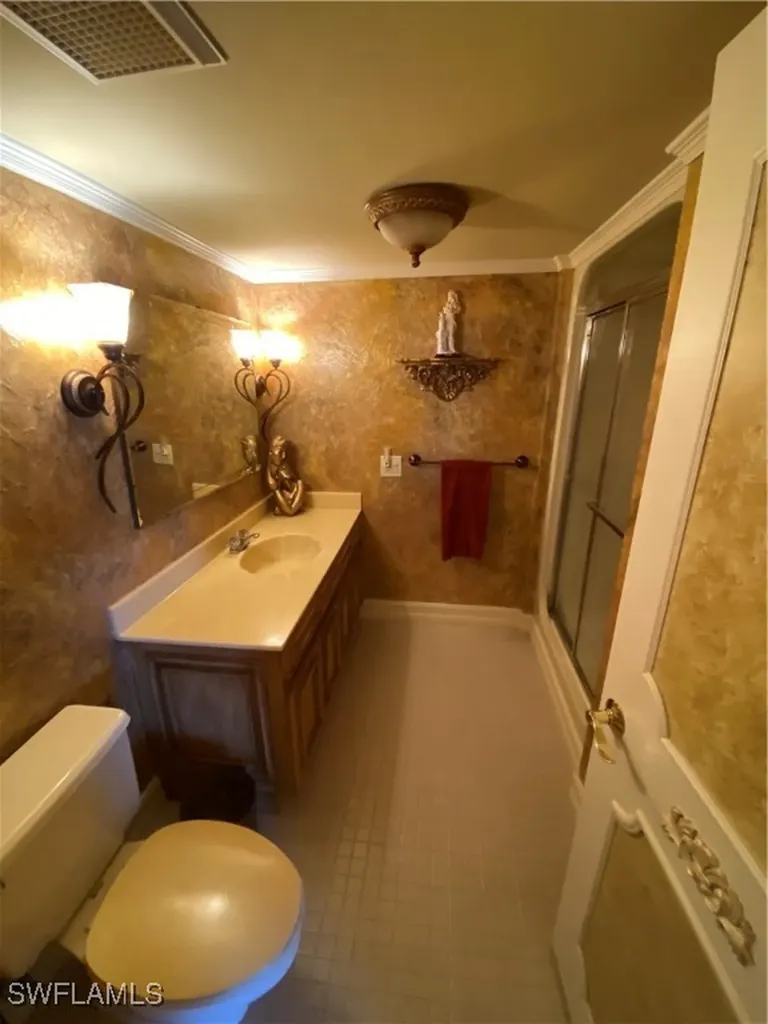 4041 Gulf Shore Boulevard N Naples FL 34103