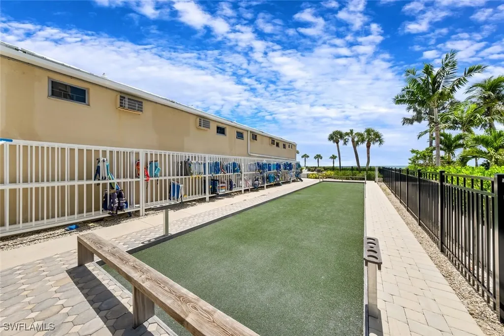 4041 Gulf Shore Boulevard N Naples FL 34103