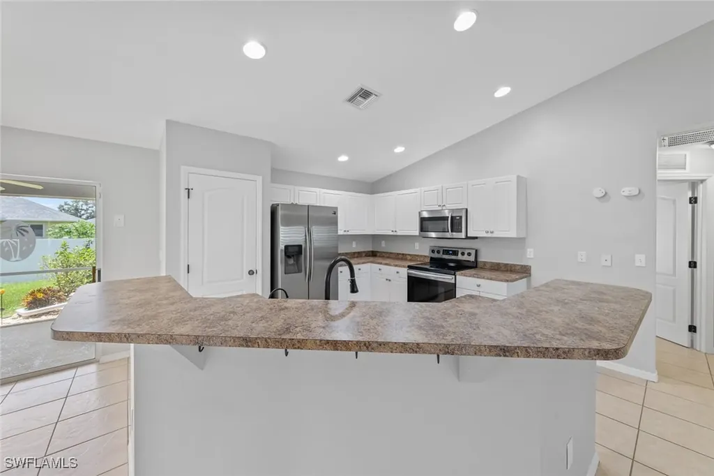 1716 SW 3rd Street Cape Coral FL 33991