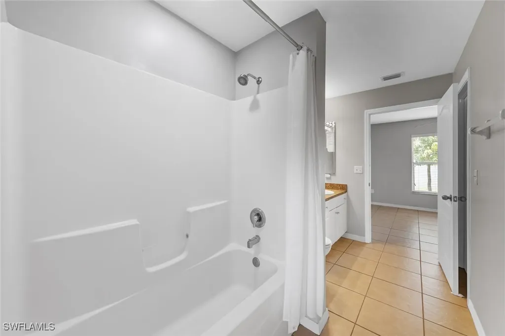 1716 SW 3rd Street Cape Coral FL 33991