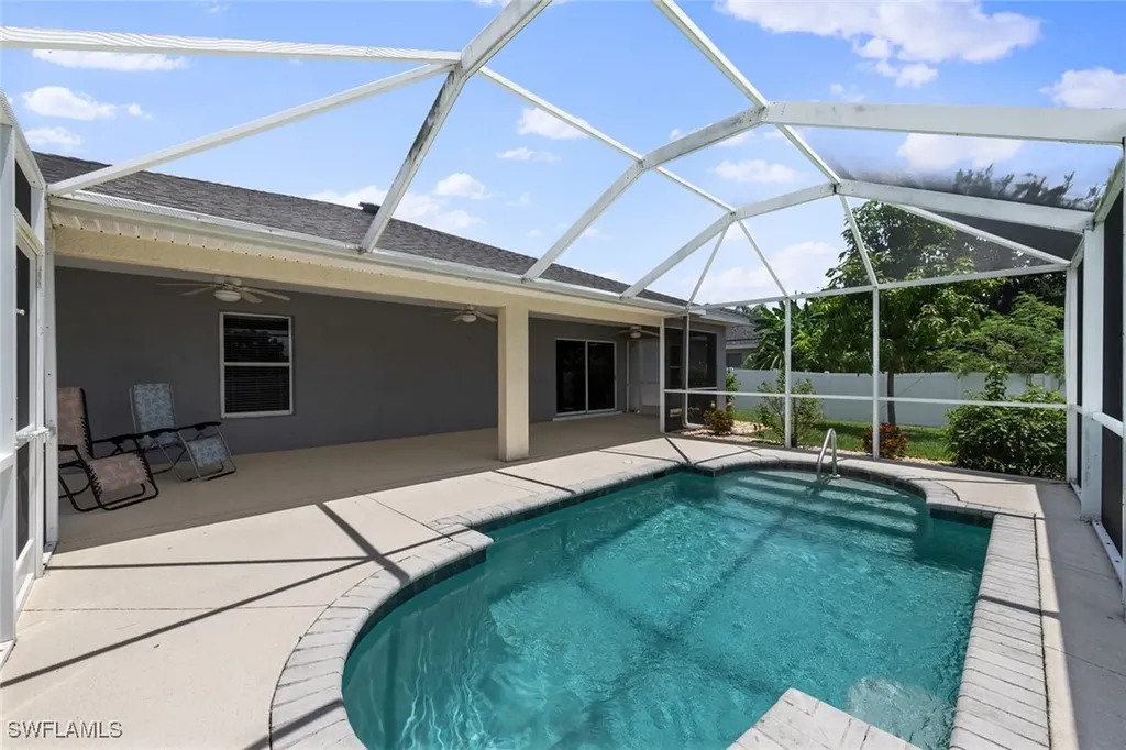 1716 SW 3rd Street Cape Coral FL 33991