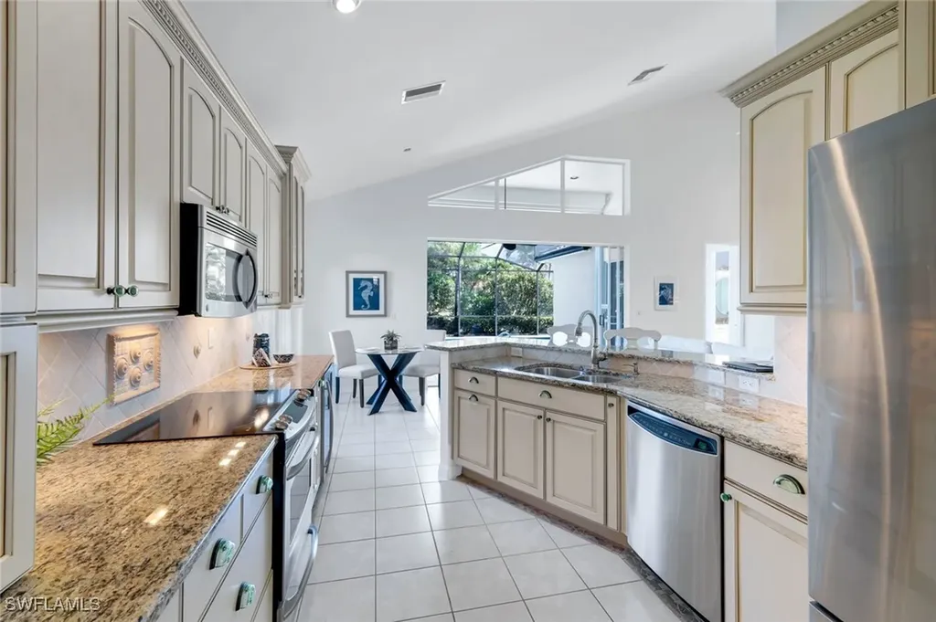 8785 Ventura Way Naples FL 34109