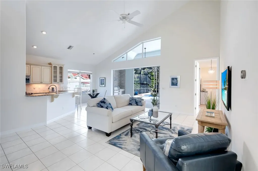 8785 Ventura Way Naples FL 34109