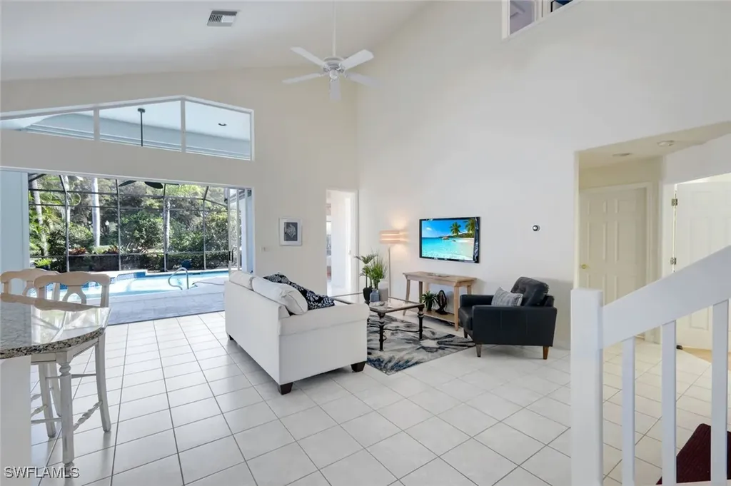 8785 Ventura Way Naples FL 34109