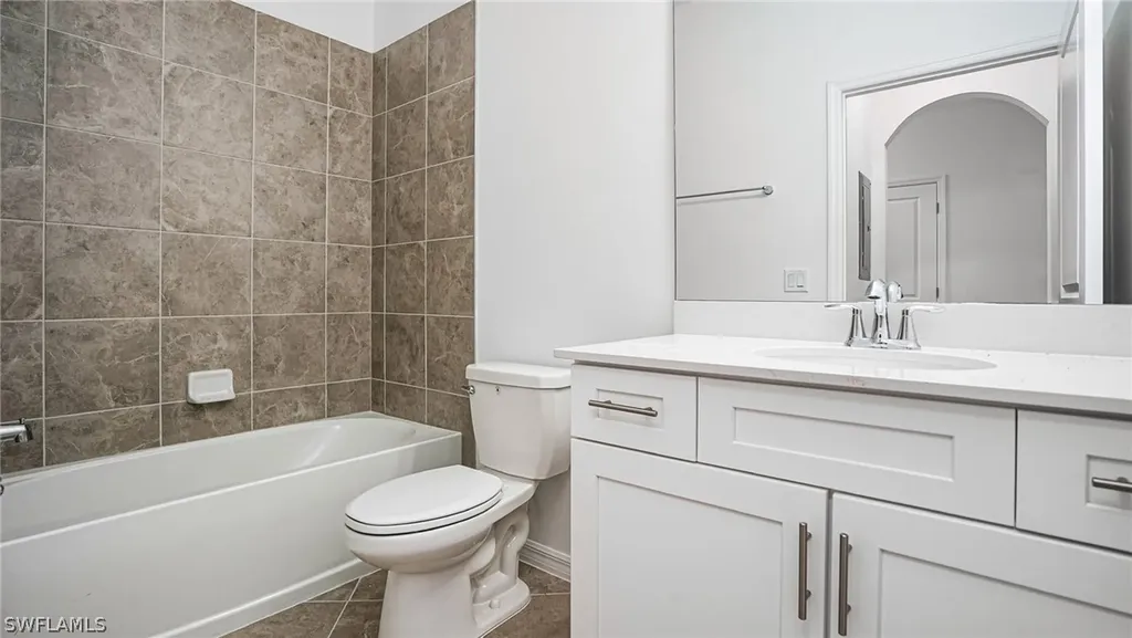 6034 National Boulevard Ave Maria FL 34142
