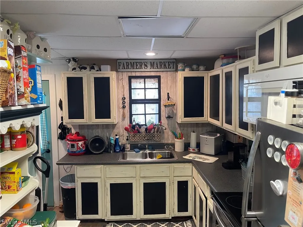 2105 Carrell Road Fort Myers FL 33901