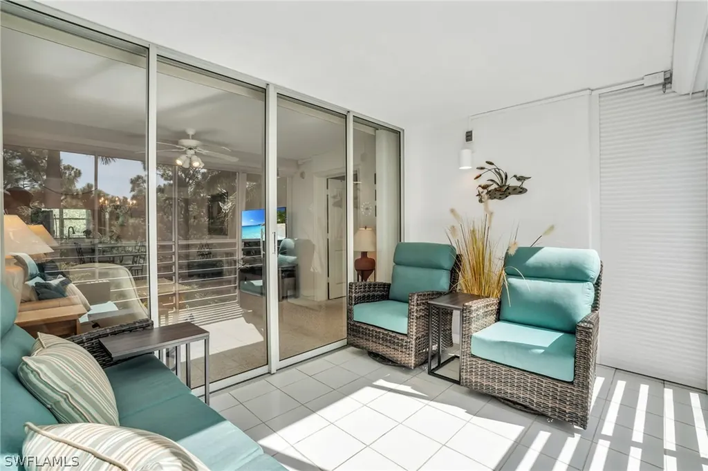 Naples FL, 285 Naples Cove Drive, Unit 1404